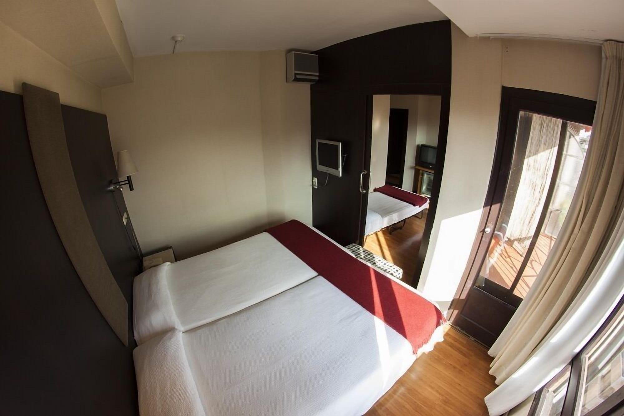 Hotel Delta Тудела Екстер'єр фото