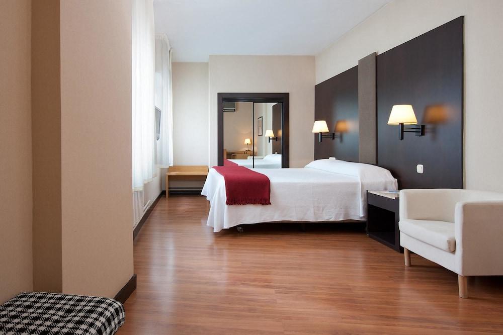 Hotel Delta Тудела Екстер'єр фото