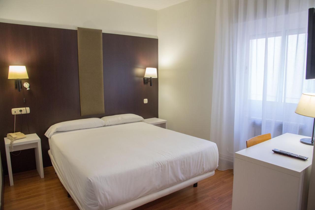 Hotel Delta Тудела Екстер'єр фото