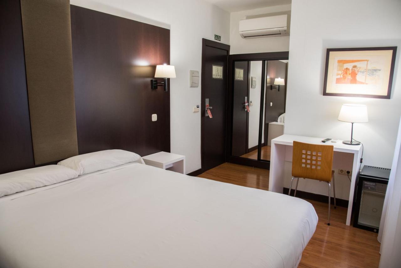 Hotel Delta Тудела Екстер'єр фото